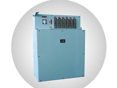 TL218機車微機控制柜